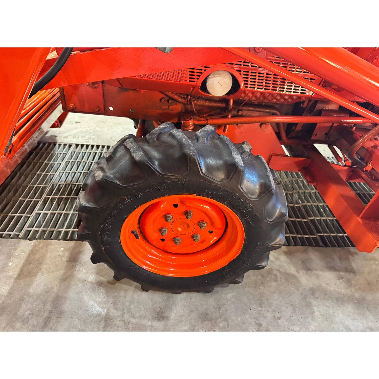 1987 Kubota B8200 HST 4WD Tractor | Only 205 Hours!!!