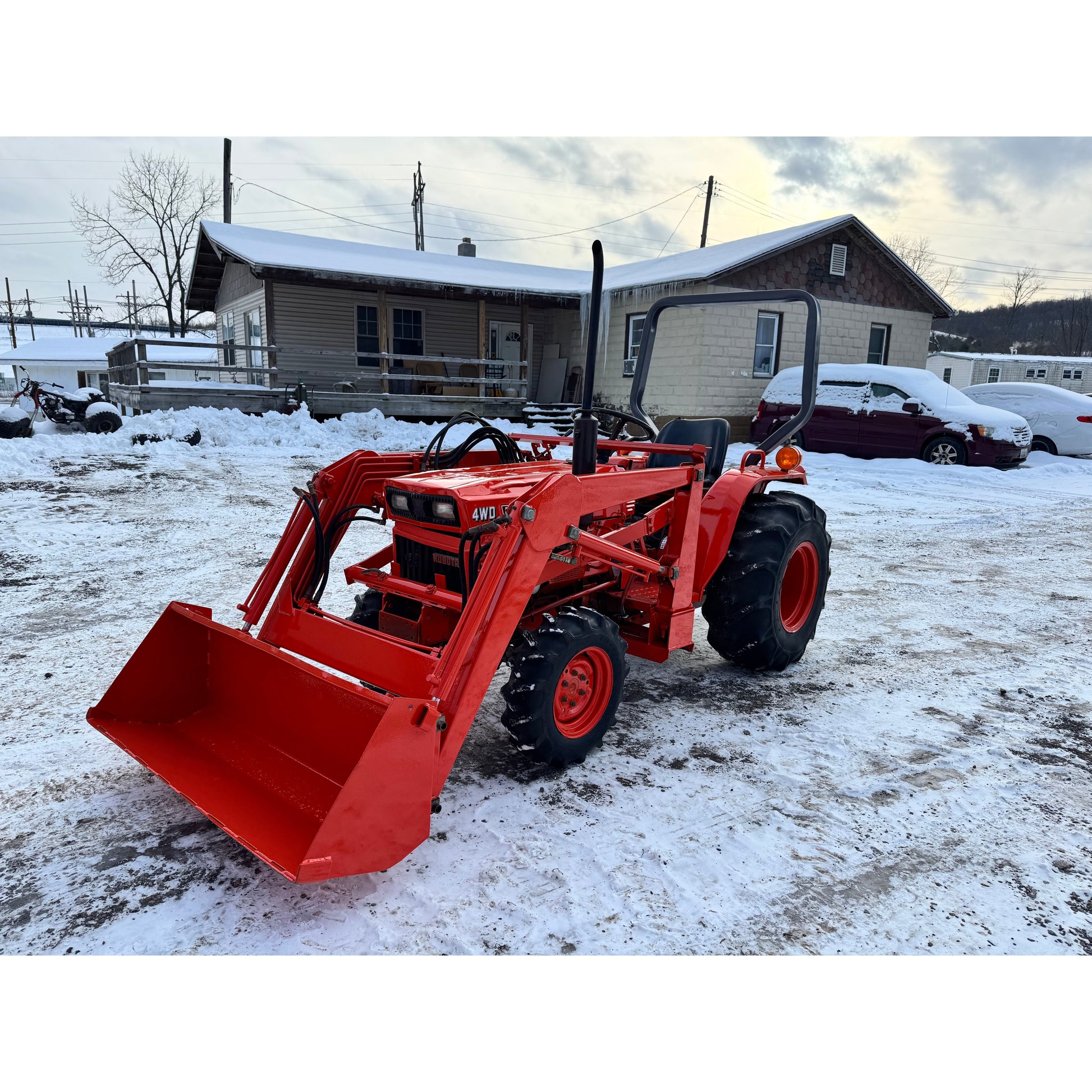 1987 Kubota B8200 HST 4WD Tractor | Only 205 Hours!!!