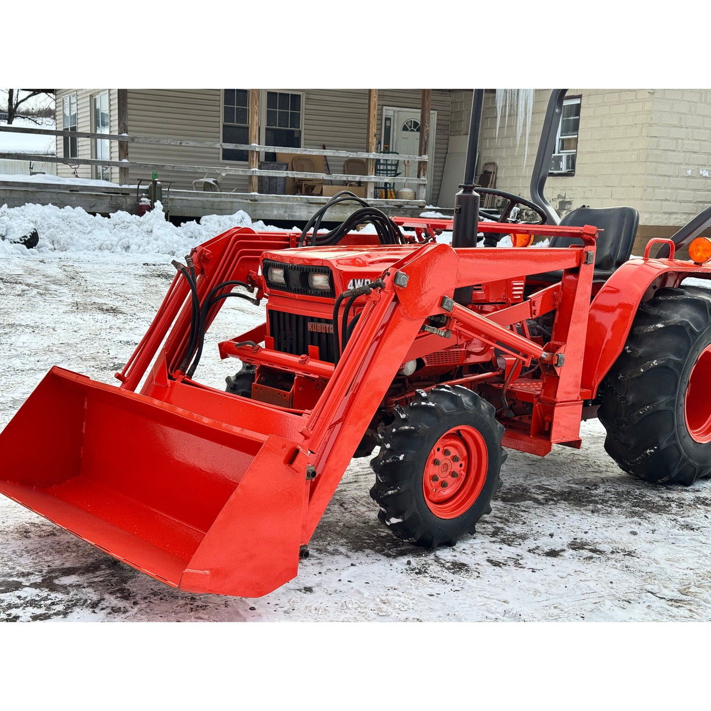 1987 Kubota B8200 HST 4WD Tractor | Only 205 Hours!!!